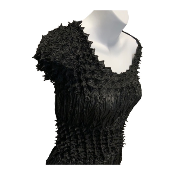 Sold - Picture 2 of 3